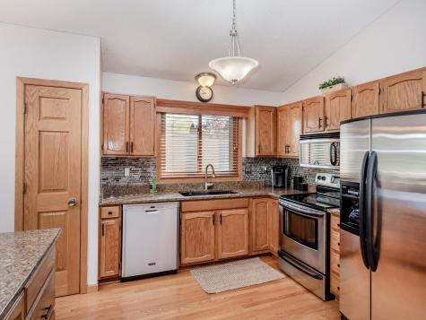 1372 Granite Lane N Oakdale MN 55128