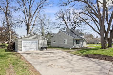 437 Linden Avenue SW Hutchinson MN 55350