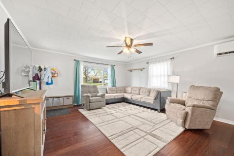 437 Linden Avenue SW Hutchinson MN 55350
