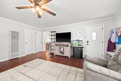 437 Linden Avenue SW Hutchinson MN 55350