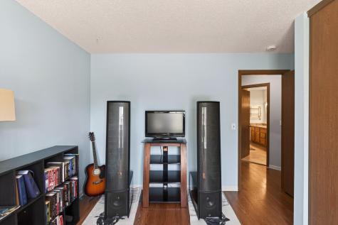 1063 Duckwood Drive Eagan MN 55123