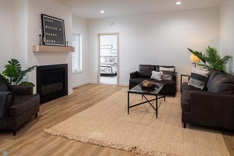 8907 Cottonwood Boulevard Horace ND 58047