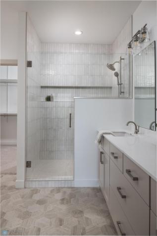 8907 Cottonwood Boulevard Horace ND 58047