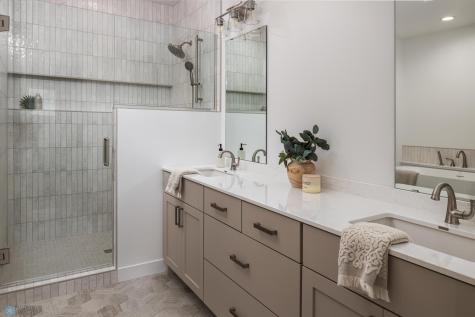 8907 Cottonwood Boulevard Horace ND 58047