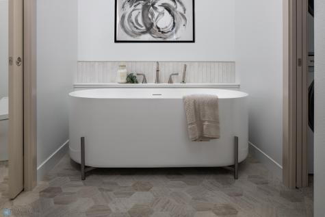 8907 Cottonwood Boulevard Horace ND 58047