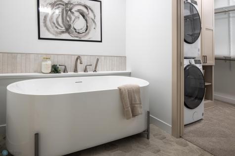 8907 Cottonwood Boulevard Horace ND 58047