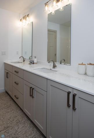 8907 Cottonwood Boulevard Horace ND 58047