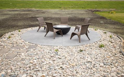 8907 Cottonwood Boulevard Horace ND 58047