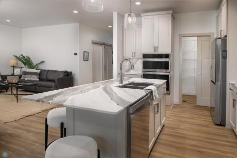 8907 Cottonwood Boulevard Horace ND 58047