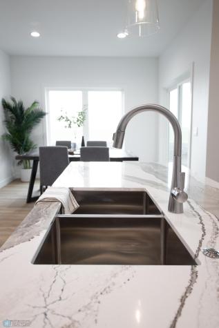 8907 Cottonwood Boulevard Horace ND 58047