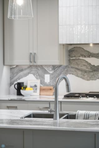 8907 Cottonwood Boulevard Horace ND 58047