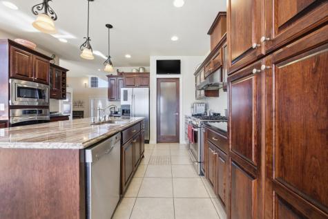 3413 50th Street N Reiles Acres ND 58102