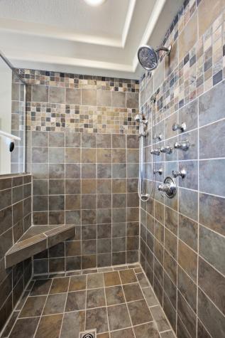 3413 50th Street N Reiles Acres ND 58102