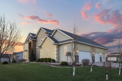 3413 50th Street N Reiles Acres ND 58102