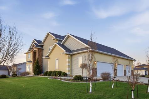 3413 50th Street N Reiles Acres ND 58102