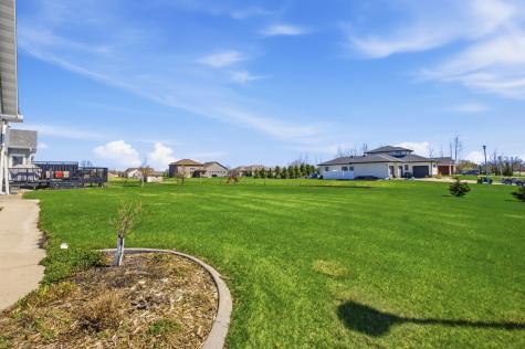 3413 50th Street N Reiles Acres ND 58102