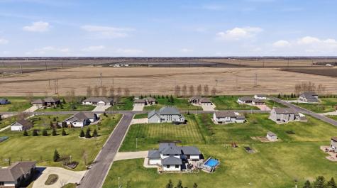 3413 50th Street N Reiles Acres ND 58102
