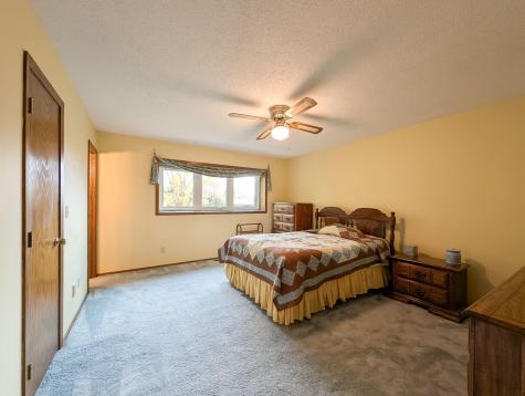 851 12th Avenue E West Fargo ND 58078