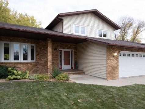 851 12th Avenue E West Fargo ND 58078