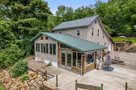 160 N State Road 35 Alma WI 54610