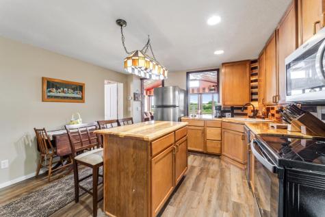 160 N State Road 35 Alma WI 54610