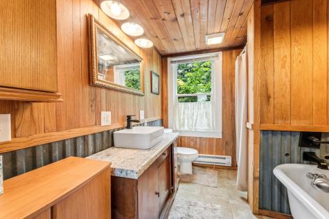 160 N State Road 35 Alma WI 54610