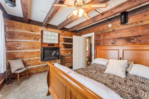 160 N State Road 35 Alma WI 54610