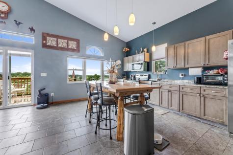 160 N State Road 35 Alma WI 54610