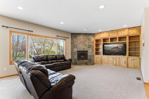 10360 Quail Avenue N Brooklyn Park MN 55443