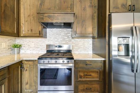 1985 Rosewood Lane SE Alexandria MN 56308