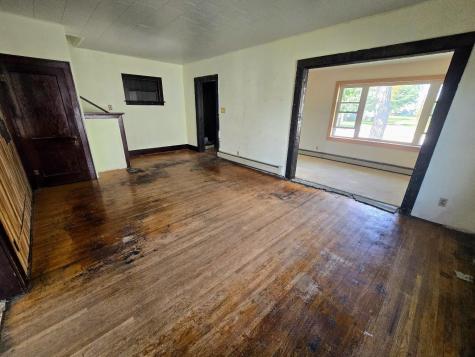 109 5th Avenue SE Pipestone MN 56164
