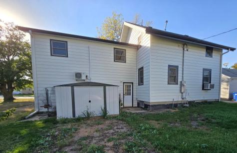 109 5th Avenue SE Pipestone MN 56164