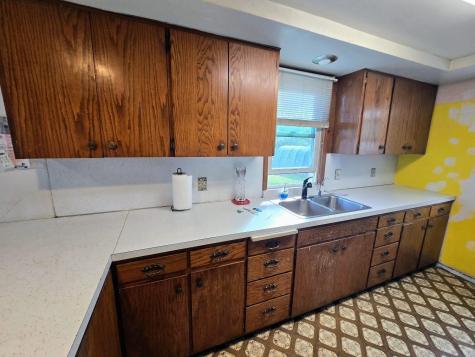 109 5th Avenue SE Pipestone MN 56164