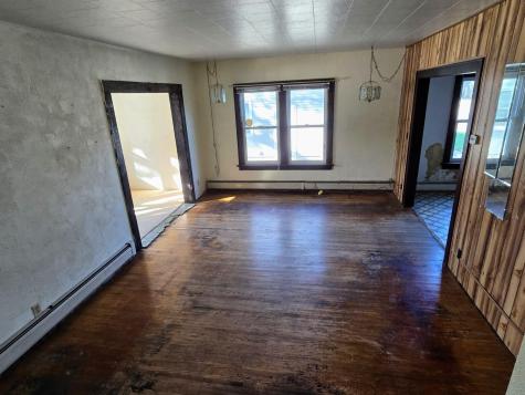 109 5th Avenue SE Pipestone MN 56164