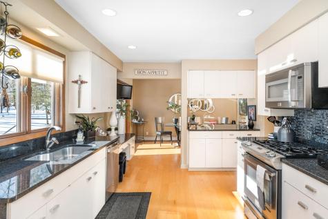 1722 North Road Duluth MN 55811