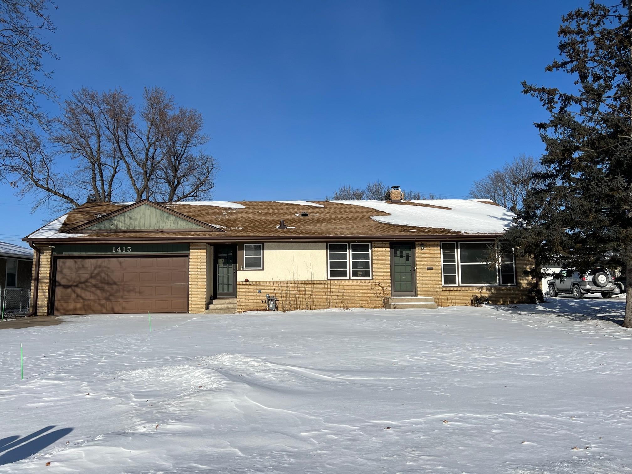 1415 Burke Avenue W Roseville MN 55113