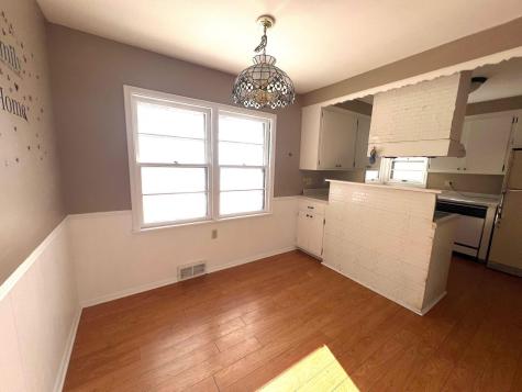 1415 Burke Avenue W Roseville MN 55113