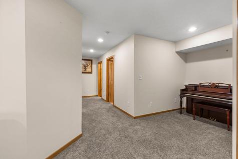 1177 Danube Avenue Shakopee MN 55379