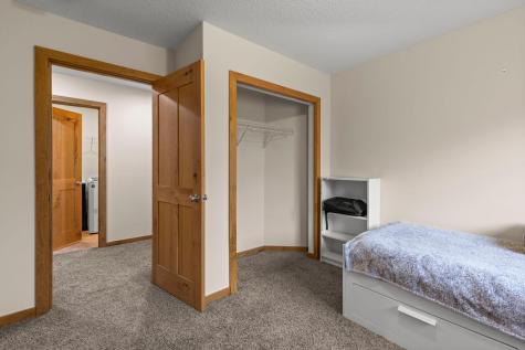 1177 Danube Avenue Shakopee MN 55379
