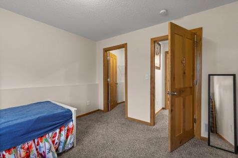 1177 Danube Avenue Shakopee MN 55379