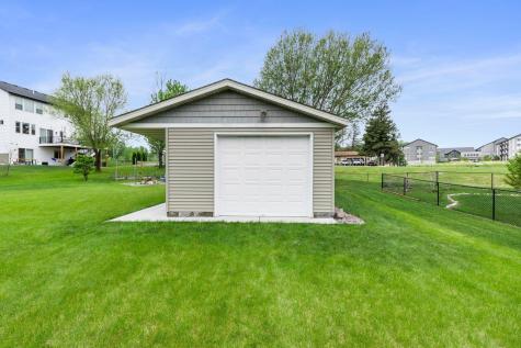 1177 Danube Avenue Shakopee MN 55379