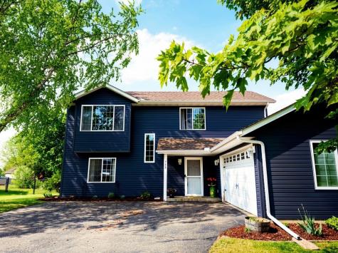 928 E Orchard Street Belle Plaine MN 56011