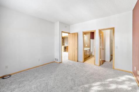 8694 Callahan Trail Inver Grove Heights MN 55076