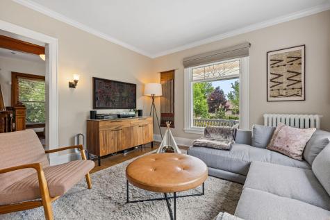 1930 Girard Avenue S Minneapolis MN 55403