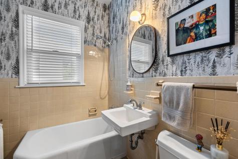 1930 Girard Avenue S Minneapolis MN 55403