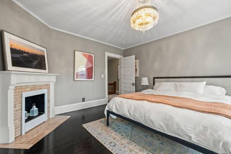 1930 Girard Avenue S Minneapolis MN 55403