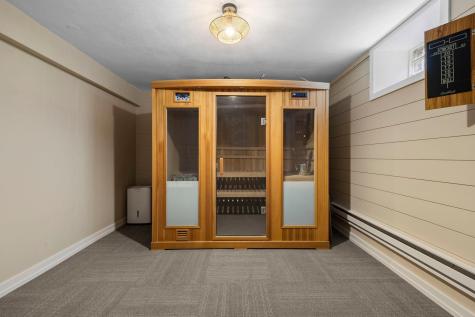 1930 Girard Avenue S Minneapolis MN 55403