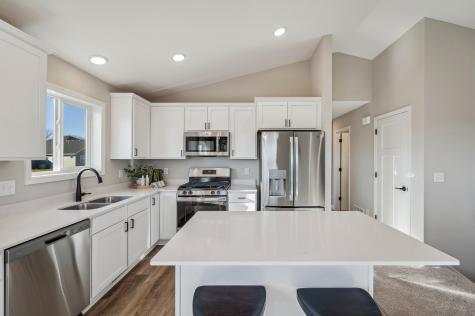 807 Walnut Grove Lane Hanover MN 55341