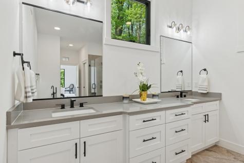 5742 Shady Oak Road S Minnetonka MN 55343