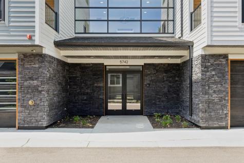 5742 Shady Oak Road S Minnetonka MN 55343